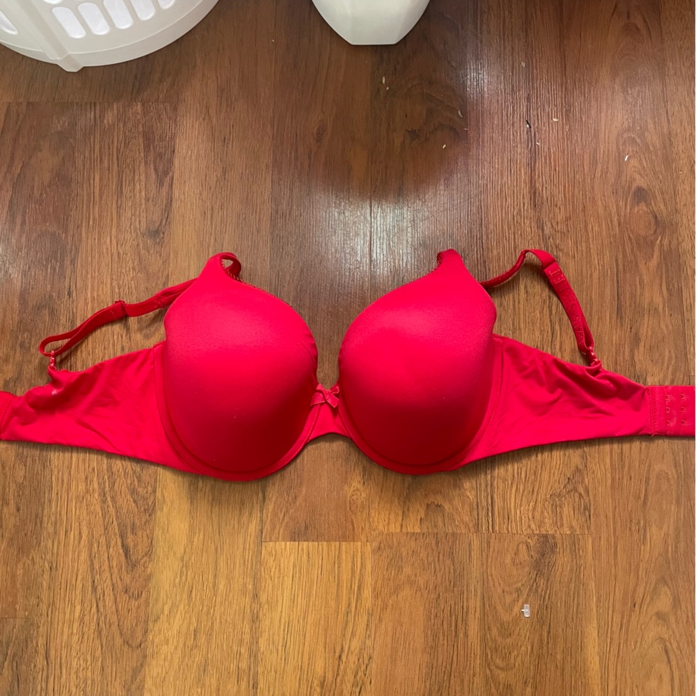 VS demi bra